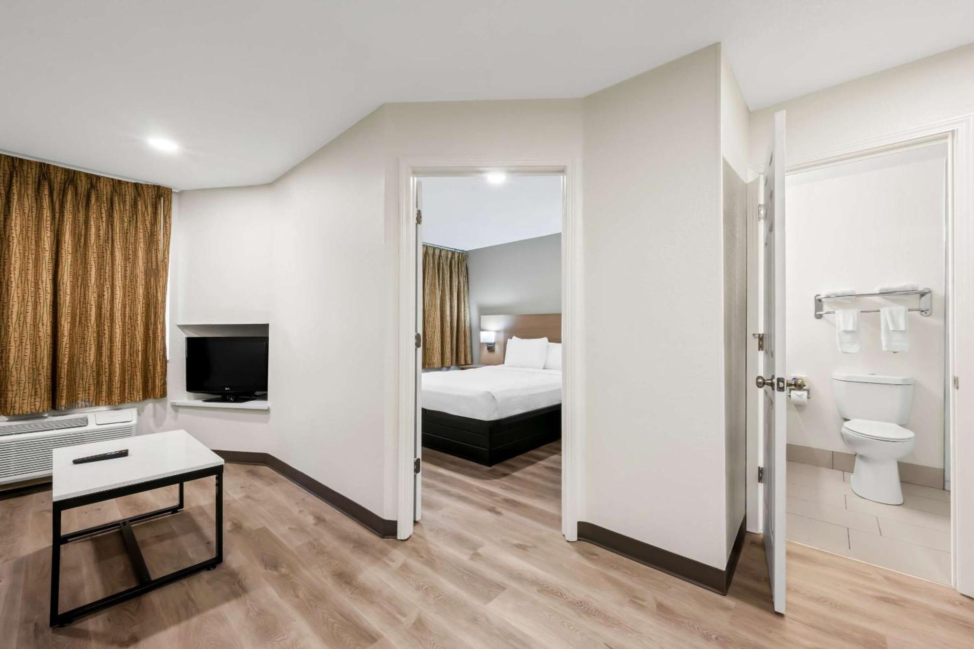 Mainstay Suites Raleigh North Eksteriør billede