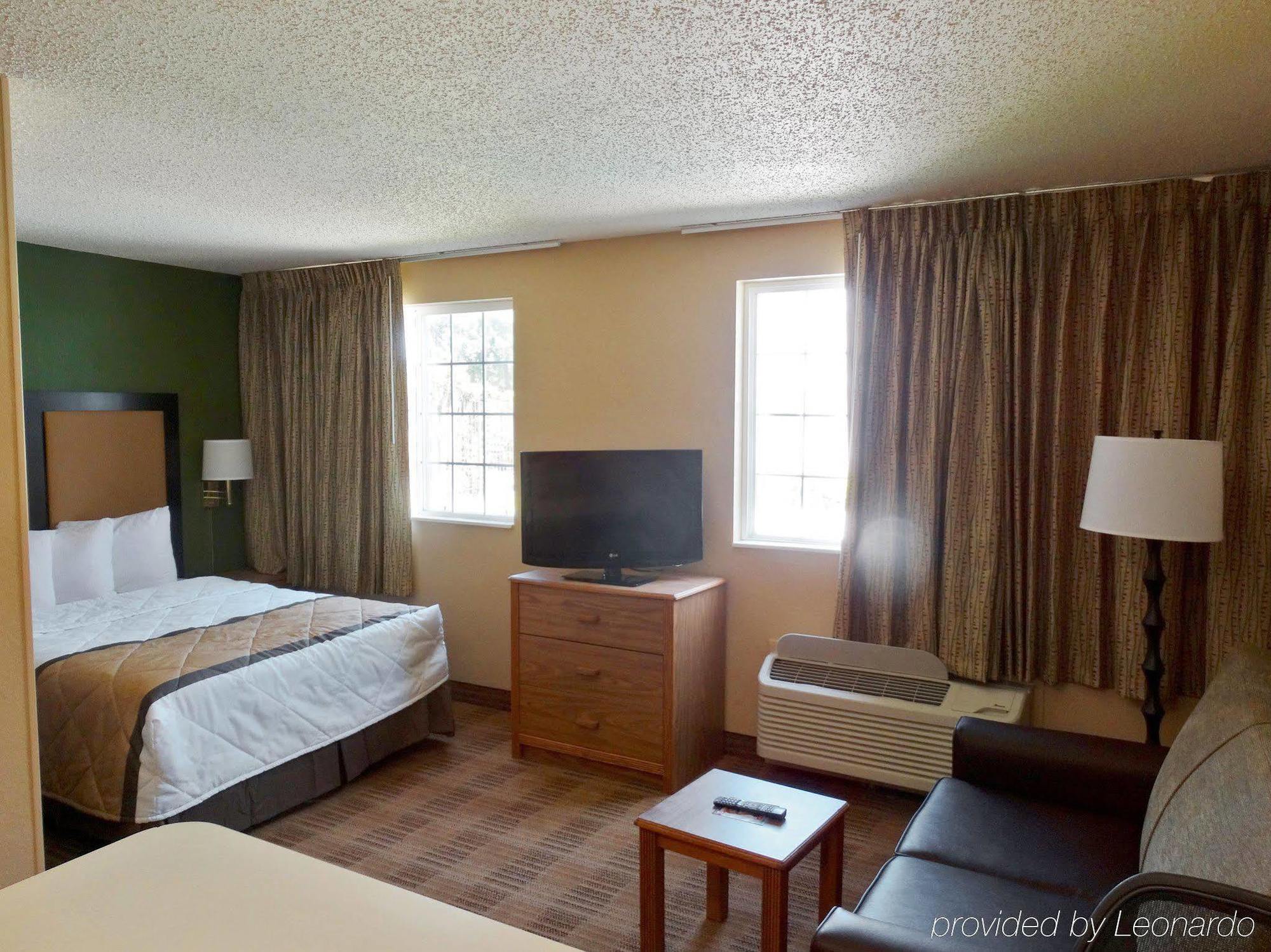 Mainstay Suites Raleigh North Eksteriør billede